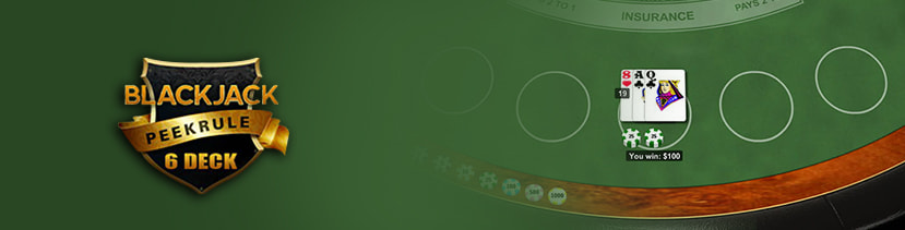 Il logo di Blackjack Peek con una mano di gioco vincente sul tavolo RNG.