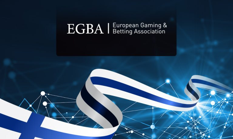 Bandiera finlandese + logo EGBA