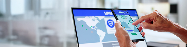 Le schermate di una VPN su smartphone e laptop con la mappa dei server nel mondo.