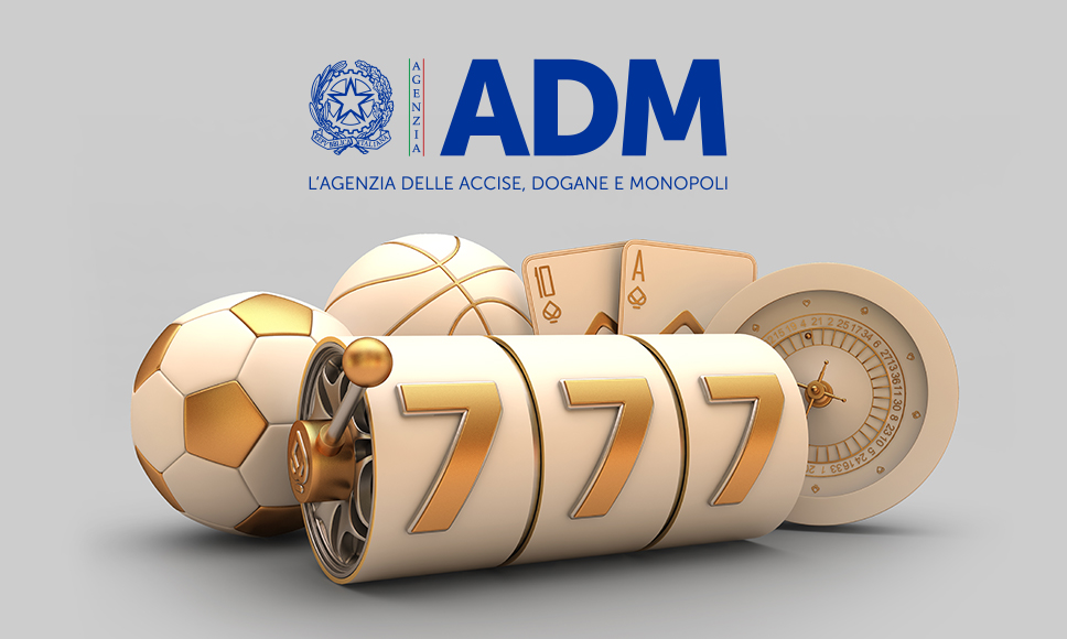 Logo ADM con simboli di slot, palloni sportivi, carte da gioco e roulette.