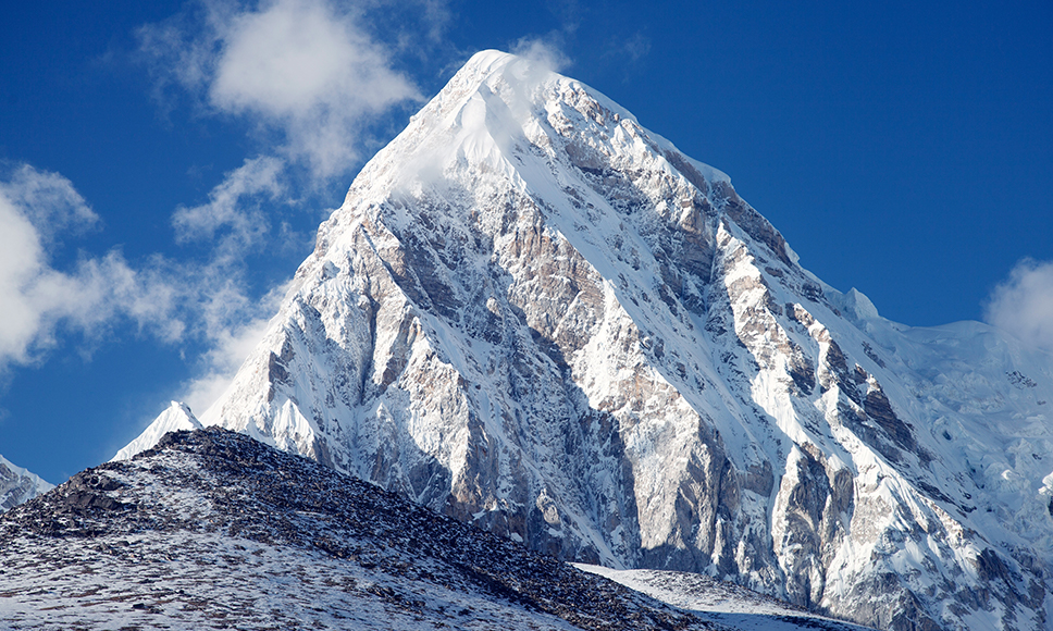 Una veduta del monte Everest. 