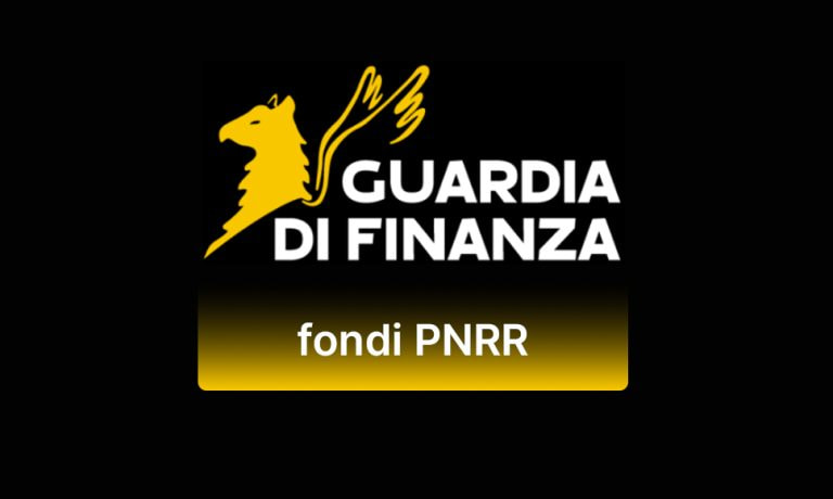 Guardia di finanza, scritta Fondi PNRR
